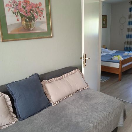 Studio Luna Appartement Карловац Экстерьер фото