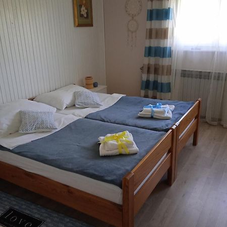 Studio Luna Appartement Карловац Экстерьер фото