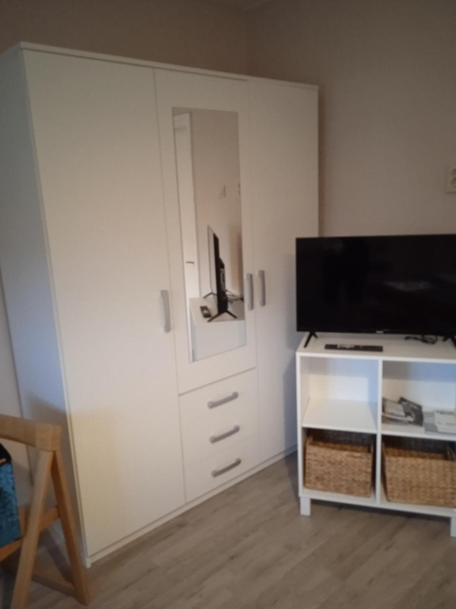 Studio Luna Appartement Карловац Экстерьер фото